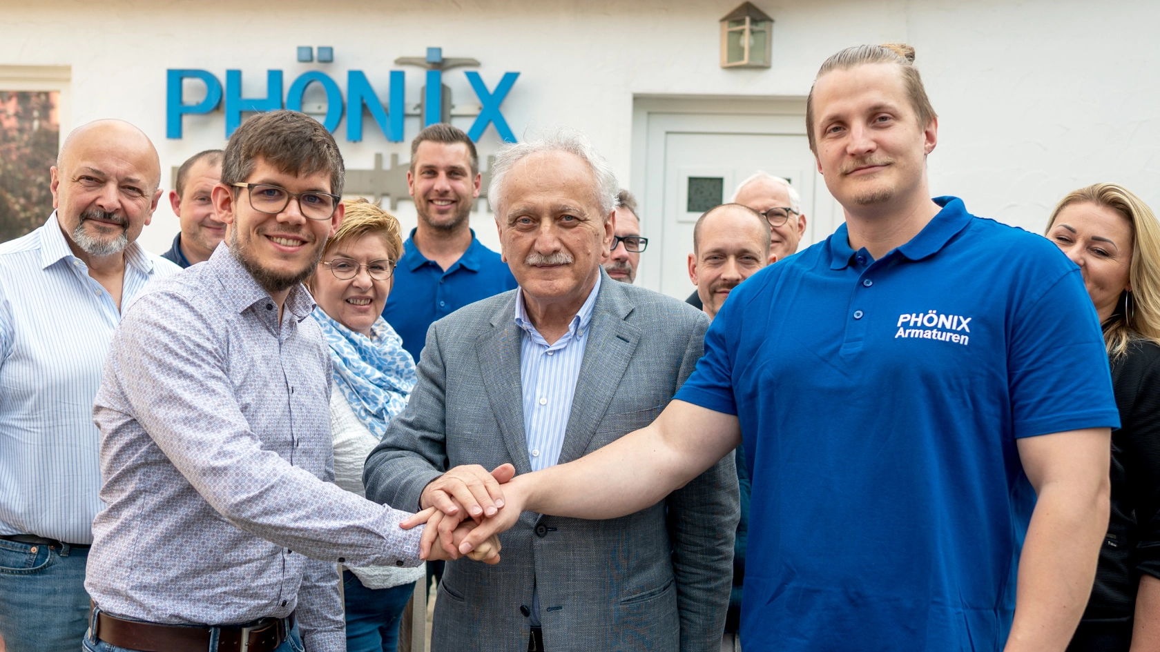 IG Metall-Sekretär Martin Spengler, PHOENIX-Geschäftsführer Pier Luigi Moretta und der Vorsitzenden des Betriebsrats, Florian Iske (v.l.n.r.).