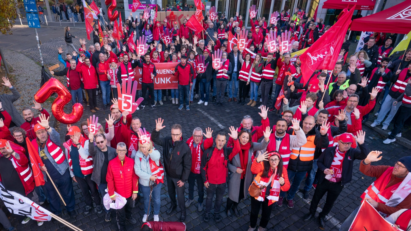 Tarifverhandlungen 2. Runde Bezirk Mitte in Hanau am 28.10.2026.