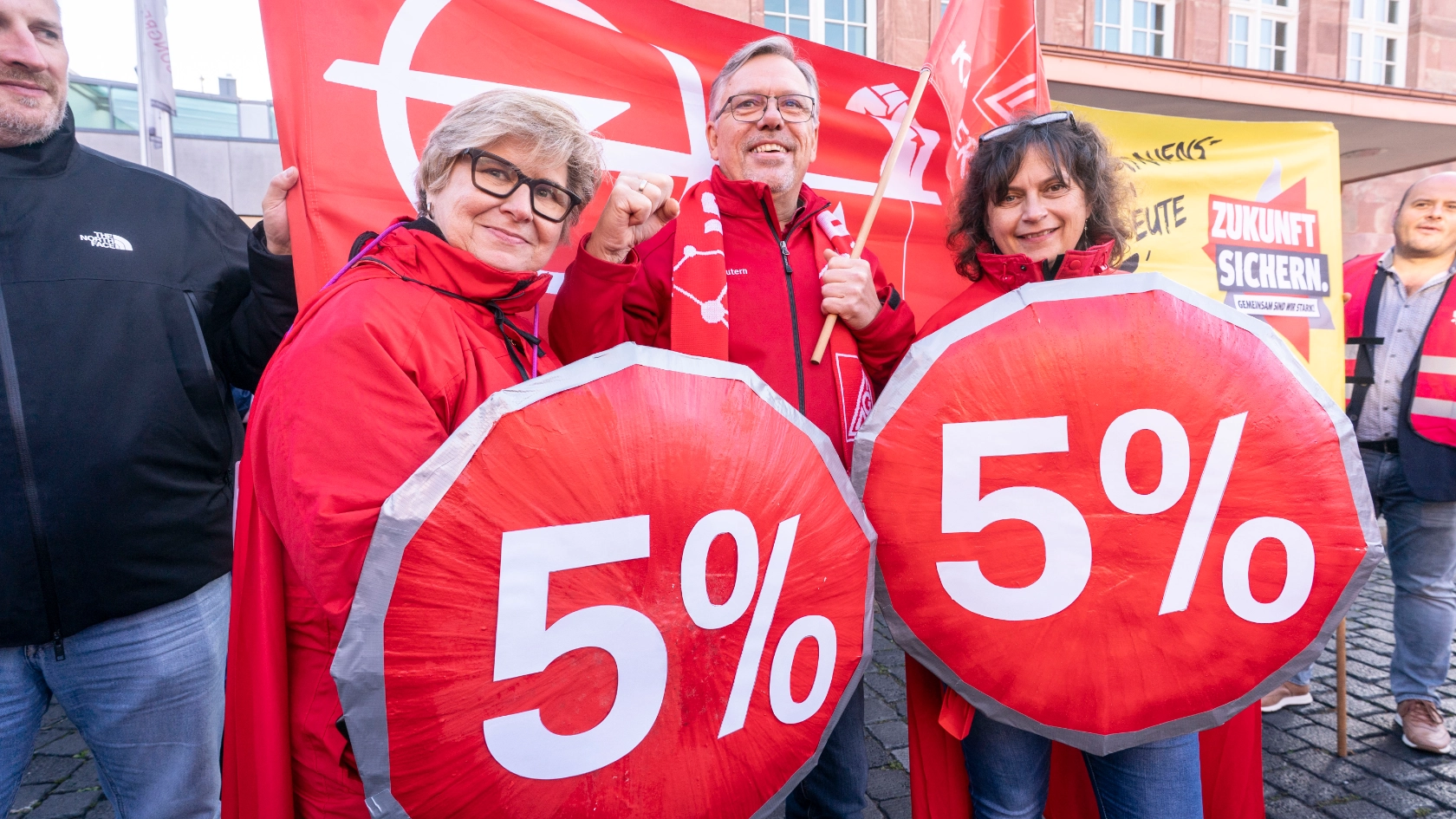 Tarifverhandlungen 2. Runde Bezirk Mitte in Hanau am 28.10.2026.