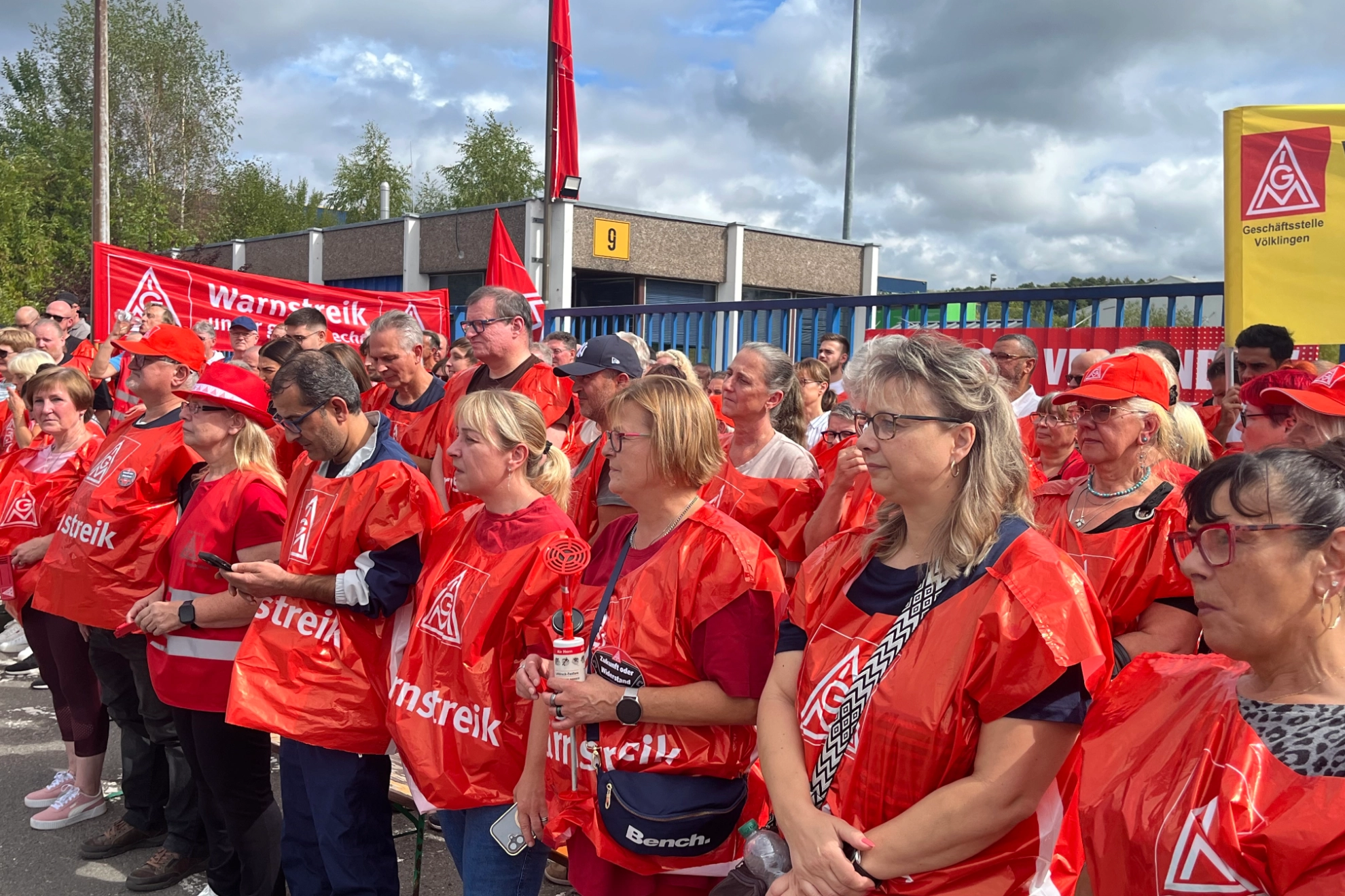 2. Warnstreik AIOS