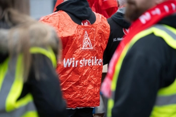 IG Metall kündigt Warnstreik bei AIOS in Überherrm an