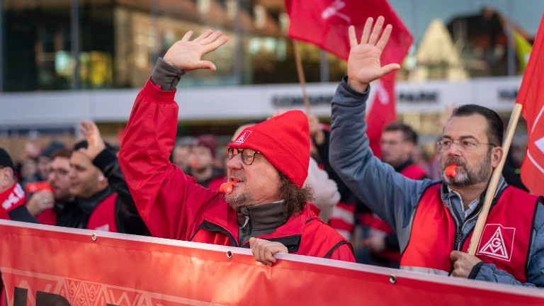 Tarifverhandlungen 2. Runde Bezirk Mitte in Hanau am 28.10.2026.
